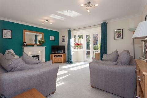 5 Chaffinch Close, Congleton, CW12 3FE