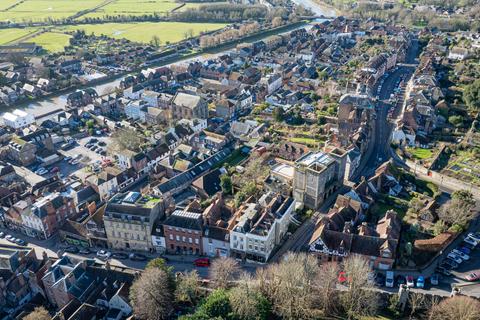 Cafe to rent, The Town House, 65 High Street, Arundel, West Sussex, BN18