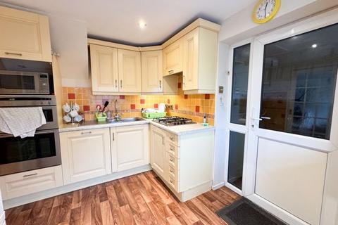 3 bedroom detached house for sale, Glenmore Avenue, Burntwood, WS7 4UW