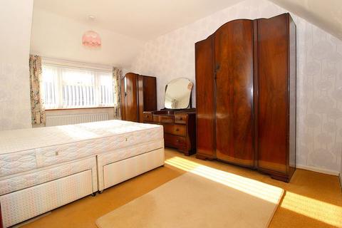 73 Chatsworth Crescent, Walsall, WS4 1QZ