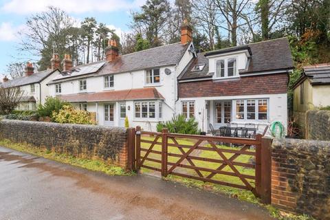 4 bedroom semi-detached house to rent, Beech Hill, Headley Down