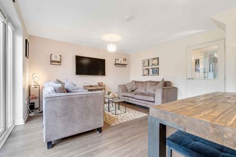 8 Brora Crescent, Kilmarnock, KA3 1AF