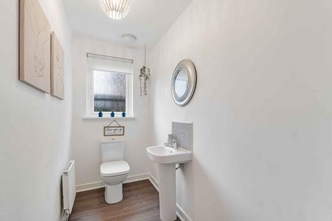 8 Brora Crescent, Kilmarnock, KA3 1AF