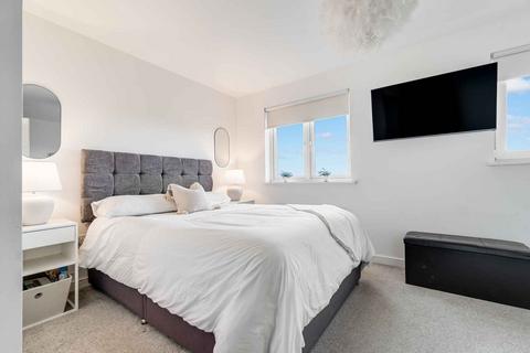 8 Brora Crescent, Kilmarnock, KA3 1AF
