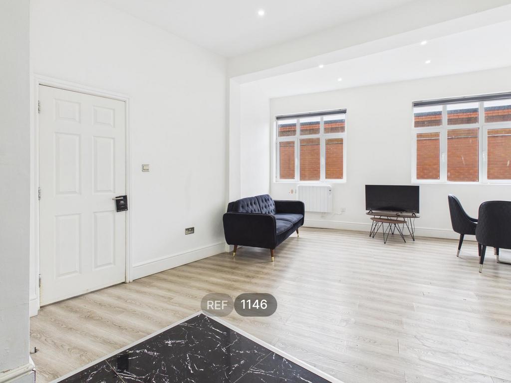 Kitchen &amp; Living area