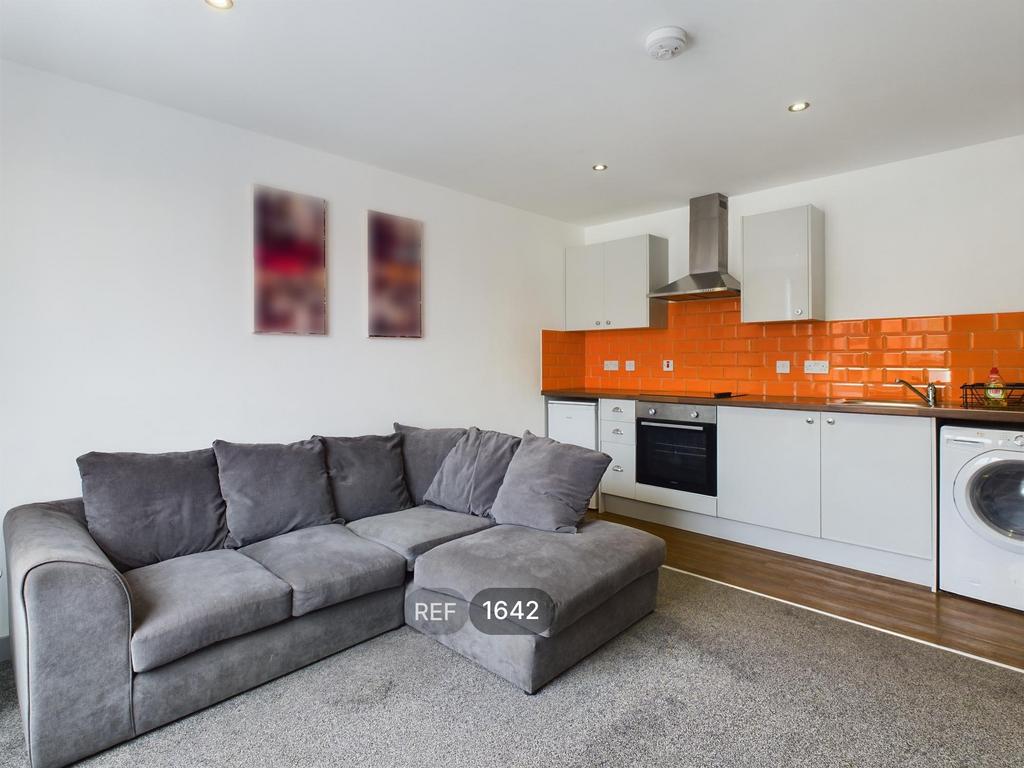 Kitchen &amp; Living area