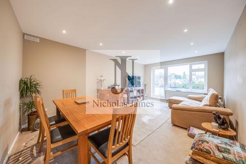 2 bedroom apartment for sale, Cambrai Court Aldermans Hill, London