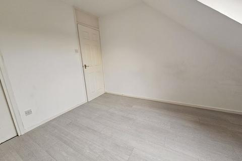 2 bedroom apartment to rent, Bowers Walk, Beckton E6