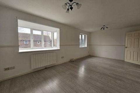 2 bedroom apartment to rent, Bowers Walk, Beckton E6