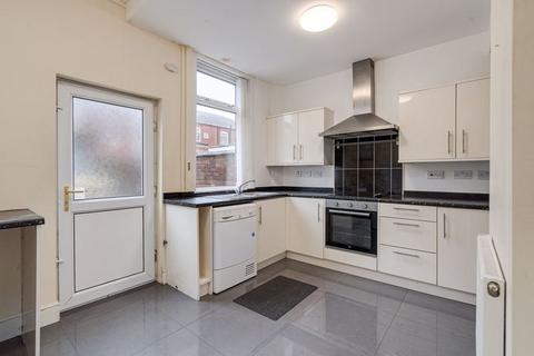 2 bedroom terraced house to rent, Sunlight Road, Heaton, Bolton. *AVAILABLE NOW*