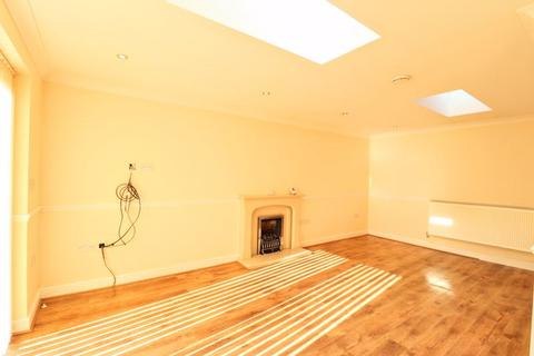 2 bedroom bungalow for sale, Staple Hall Road, Bletchley, Milton Keynes