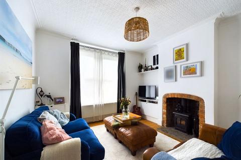 13 Kitchener Avenue, Gloucester, GL1 5EN