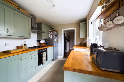 13 Kitchener Avenue, Gloucester, GL1 5EN