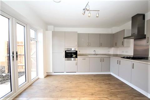 3 bedroom semi-detached house to rent, Buckingham MK18