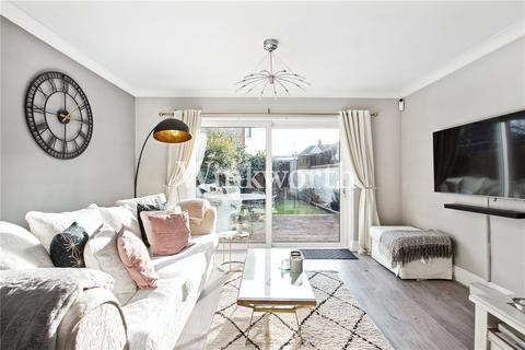 1 bedroom apartment for sale, Osborne Road, London, N13