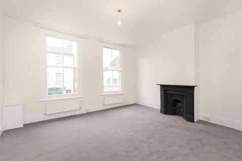 3 bedroom flat to rent, Fulham Palace Road, W6