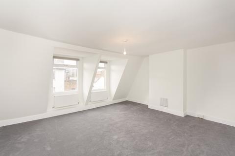 3 bedroom flat to rent, Fulham Palace Road, W6