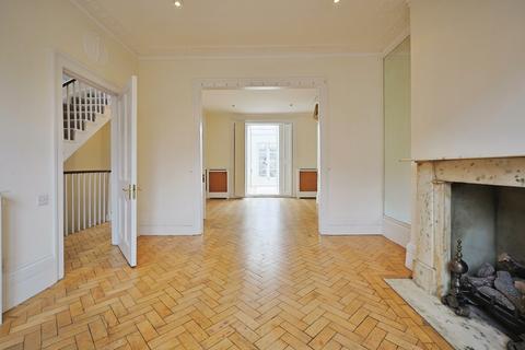 4 bedroom terraced house to rent, Goldhawk Road, W12