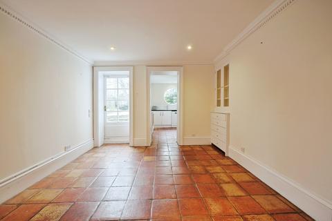 4 bedroom terraced house to rent, Goldhawk Road, W12