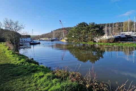 Merriporth, 23a Meneth, Gweek, Helston, TR12 6UW