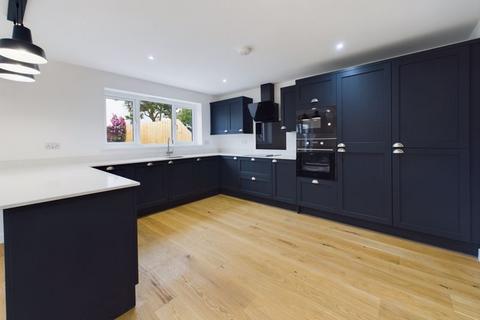 Merriporth, 23a Meneth, Gweek, Helston, TR12 6UW