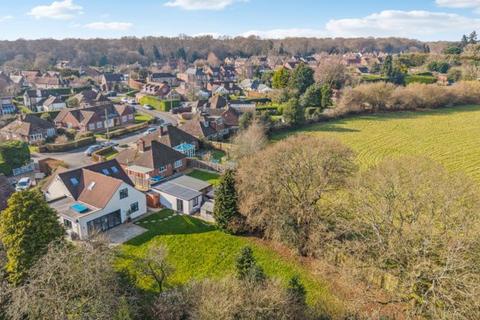 Oak Cottage Christopher Close, Naphill, High Wycombe, HP14 4SF
