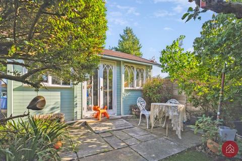 3 bedroom cottage for sale, Main Road, Witney OX29