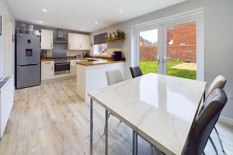 27 Westcott Way, Pershore, WR10 1RH