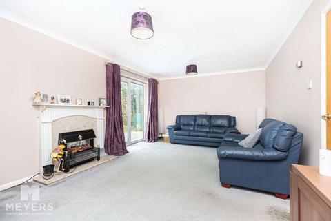 4 bedroom detached house for sale, Springvale Avenue, Littledown, BH7