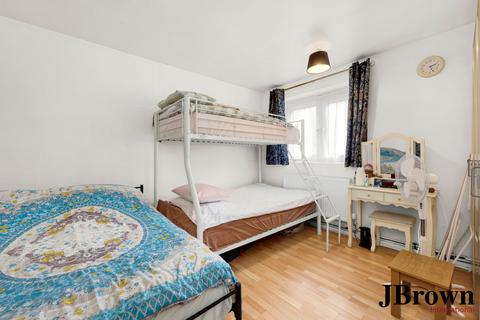 2 bedroom flat for sale, Boden House, Woodseer Street, London, E1