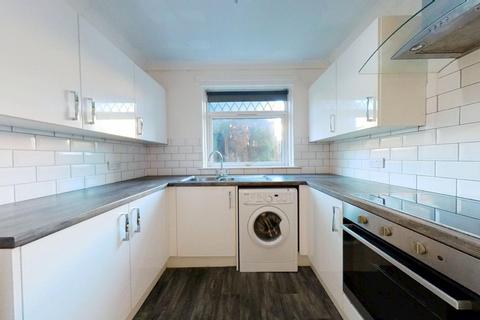 2 bedroom flat to rent, Charles Avenue, Renfrew, Renfrewshire, PA4