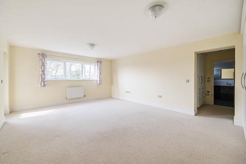 3 bedroom flat to rent, Scott Lane, Wetherby, West Yorkshire, LS22