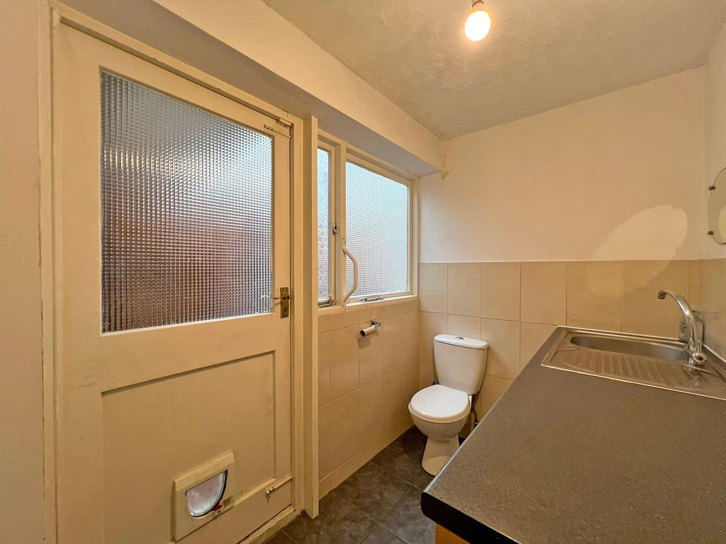 Utility Room / W.C