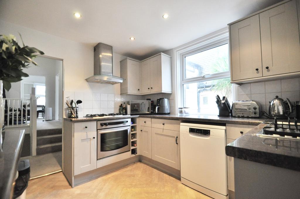 Kitchen 2
