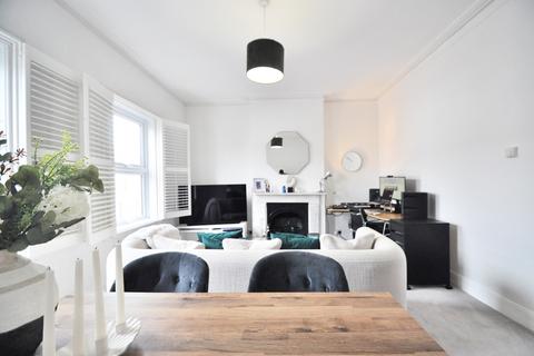 Upper Floor Flat, 18 Glebe Road, Bromley, BR1 3NT