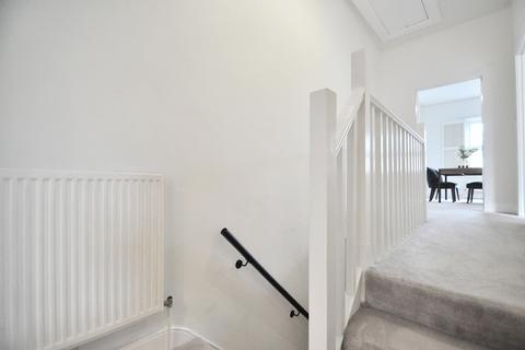 Upper Floor Flat, 18 Glebe Road, Bromley, BR1 3NT