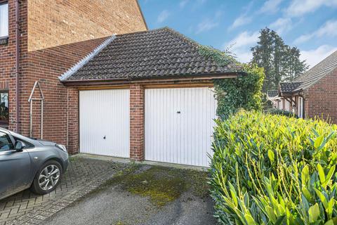 3 bedroom terraced house for sale, The Glades, Bicester OX26