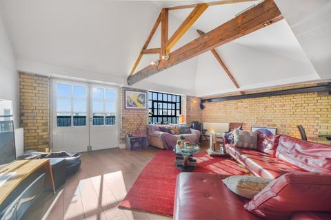 2 bedroom penthouse for sale, Wapping Wall London E1W