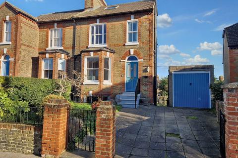 4 bedroom semi-detached house for sale, Roebuck Road, Rochester