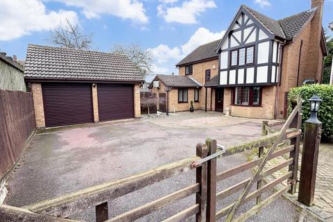 26 Camelot Way, Northampton, NN5 4BG