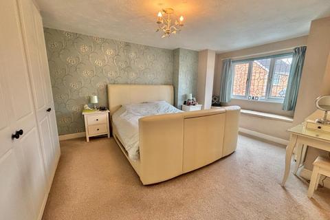 26 Camelot Way, Northampton, NN5 4BG