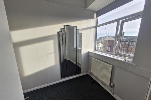 6 bedroom apartment to rent, 6 Bed for 25/26 Academic Year - £110pppw excl bills - Alfreton Road, NG7 3JE