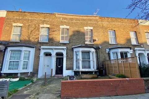 2 bedroom flat to rent, Brooke Road, London E5