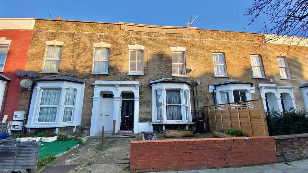 Brooke Road, E5