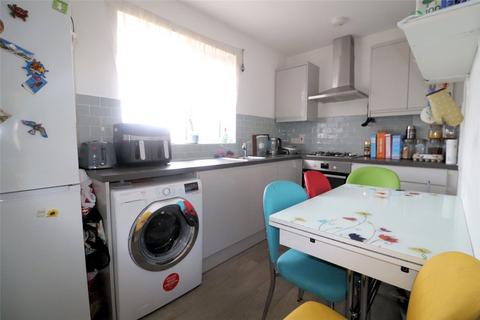 2 bedroom maisonette for sale, Park Crescent, Lesney Park, Erith, DA8