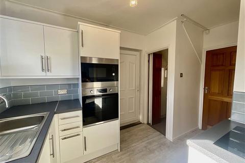 37 Doe Royd Crescent, Sheffield, S5 8GA