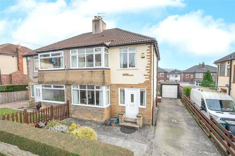 3 bedroom semi-detached house for sale, Vesper Walk, Kirkstall, Leeds, West Yorkshire