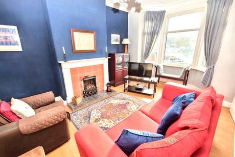 4 bedroom terraced house for sale, Cobden Road, Leeds, West Yorkshire