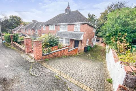 4 bedroom semi-detached house to rent, Douglas Road, Dudley