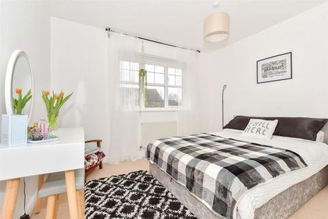 4 bedroom detached house for sale, Gainsborough Avenue, Margate, Kent